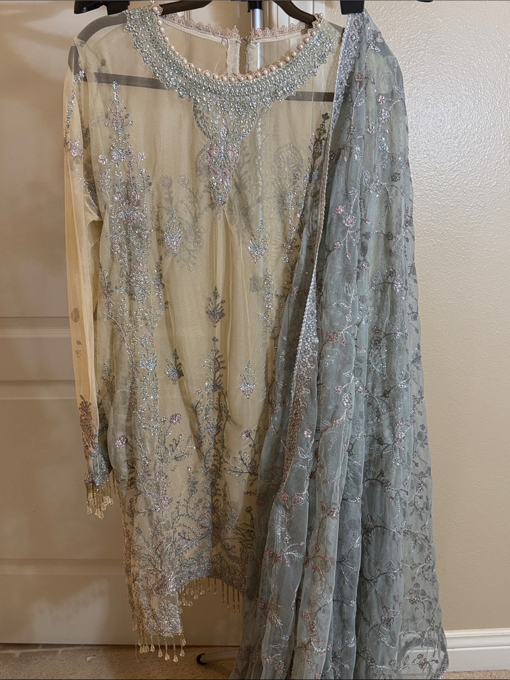 Zarif brand Like New Embellished 4 pcs Sharara Pakistani Dress set